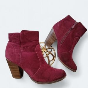 Breckellle's Wine / Maroon Colored Heather Ankle Booties vegan Size 8.5
